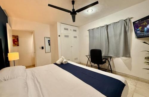 Colonia Campestre House | Stylish Apt for 5 Pool & Private Garden