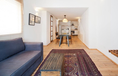 Tel Aviv City Center Apartment | Stylish Apt w/Charming Balcony in the Very Center