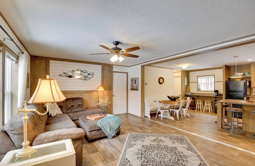 Chetek House | Stylish Chetek Hideaway w/Lake + Dock Access!