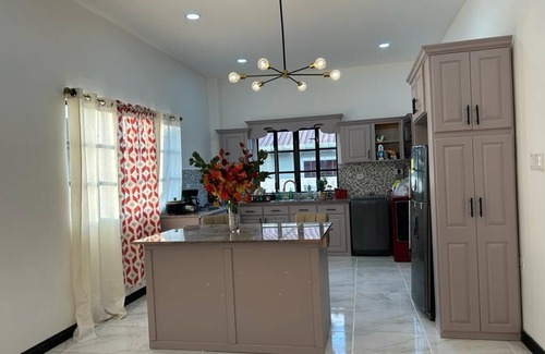 Demerara-Mahaica Apartment | Stylish Comfort and Quiet Convenience –Herstelling, East Bank