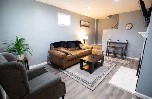 Northeast Columbus House | Stylish & Cozy Short-Term Room – Ideal for Travelers & Professionals!