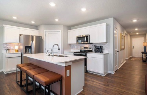 Gretna House | Stylish Eclectic Escape! 3 King Suites and Charm!