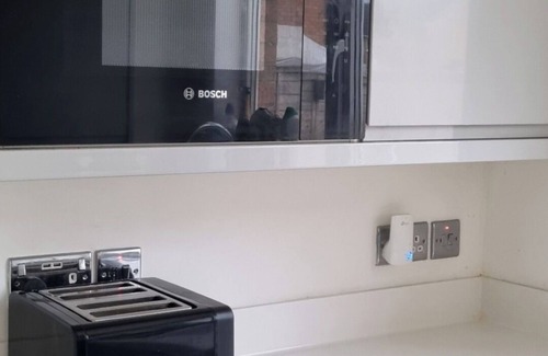 Pollokshaws House | Stylish, Modern 3 Bedroom House, Free Parking