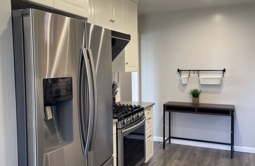 Centerville House | Stylish Modern home near the Heart of the Bay