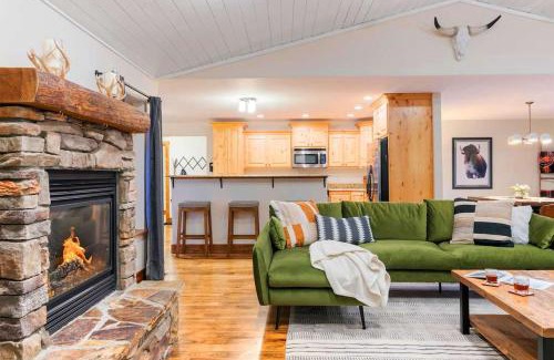 Victor House | Stylish Mtn Home Fireplace Views