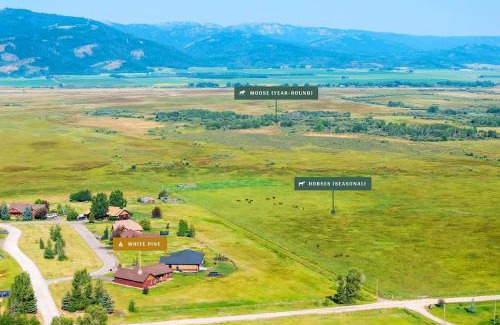 Victor House | Stylish Mtn Home Fireplace Views