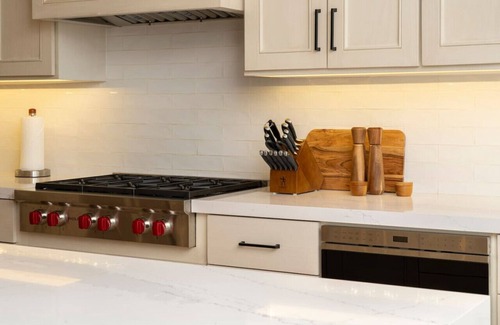 Sunset Beach House | Stylish New Modern 5BR Villa @ Quivira