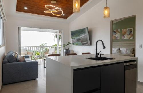 San Rafael de Heredia Apartment | Stylish Oasis Retreat with Modern Amenities & Scenic Views