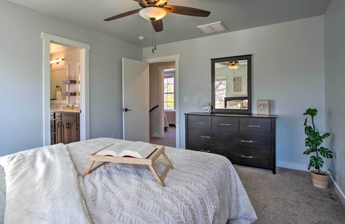 Central Oklahoma City Cottage | Stylish OKC Farmhouse w/Garden - Close to OU