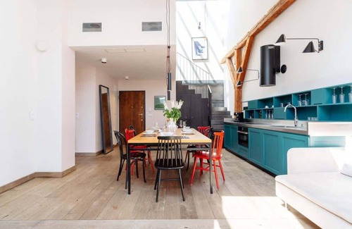 Stradom Apartment | Stylish Penthouse with a View of the Old Town