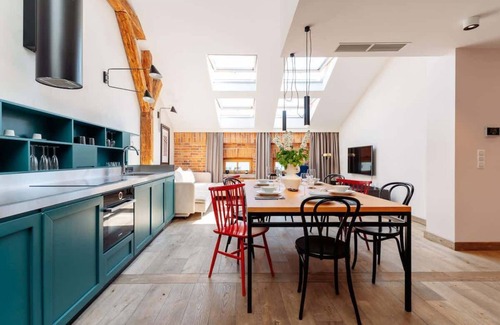 Stradom Apartment | Stylish Penthouse with a View of the Old Town
