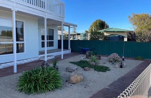 Ardrossan House | Stylish retro decor