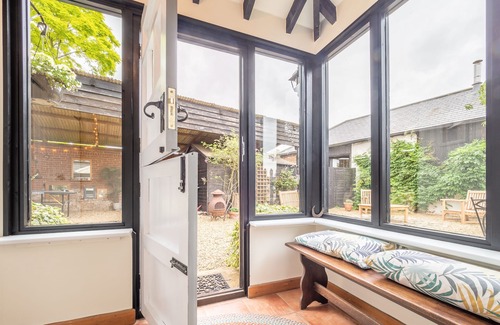 Higham Cottage | Stylish rural cottage with views over fields and the River Stour - The Granary