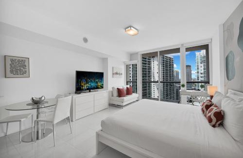 Downtown Miami Apartment | Stylish Studio Icon, W Hotel Waterfront Building
