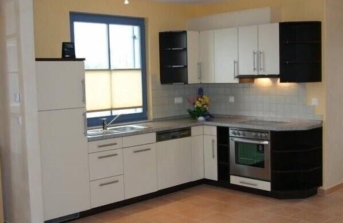 Glowe House | Stylish Thatched Cottage by the sea, in a quiet, beautiful location.