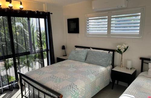 West End Apartment | Stylish unit convenient location