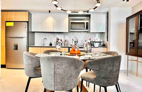 Viejo Arroyo Hondo Apartment | Stylish Upscale Condo, Amazing Terrace with Pool, Great City Views, Near All