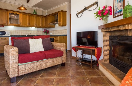 Arenas Villa | Stylish villa, pool, sea view, wifi, aircon, quiet spot, private, Costa del Sol