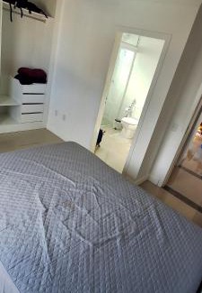 Centro House | Suíte 50 metros da praia, 10 km Beto Carrero e BC, local compartilhado