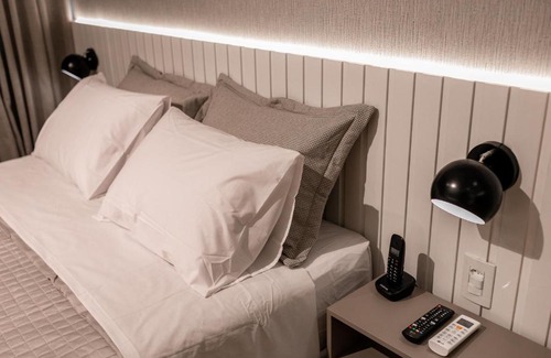 Parque Leopoldina Hotel | Suíte América na Pelinca