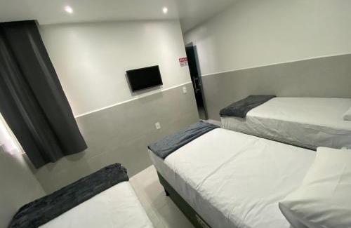 Caruaru Hotel | Suíte com banheiro privativo em Pousada recém construída,a 500mts do pátio do forró