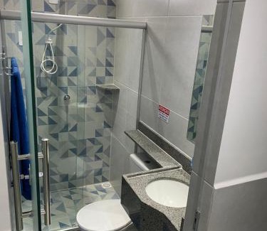 Caruaru Hotel | Suíte com banheiro privativo em Pousada recém construída,a 500mts do pátio do forró