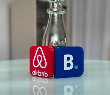 Capoeiras House | Suíte Grande com AR, TV e sacada em Florianópolis