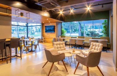 Florianopolis Apartment | Suíte Master em Hotel Florianópolis