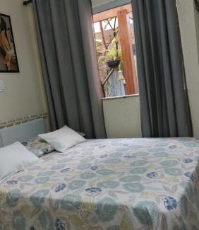 Sao Lucas House | Suítes da Rô - hospedaria familiar diária e temporada