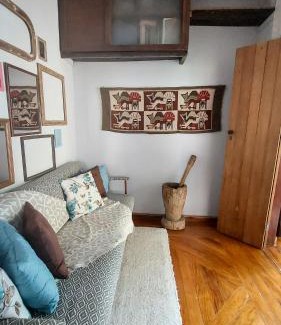 Socorro Apartment | Suítes em casa centenária no centro de Socorro