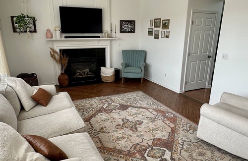 Kansas City House | Suburban Getaway— Close to Airport, Downtown Events & Stadiums