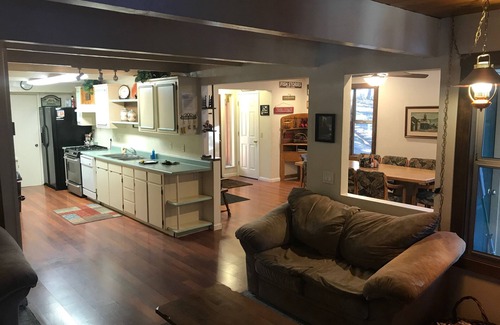 Twain Harte Cabin | Sugar Pine Cabin - Book the Holidays early, the perfect family cabin!