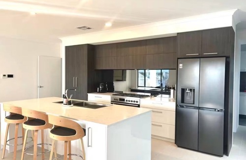 Wannanup House | Sugar Sunsets (on the canal)