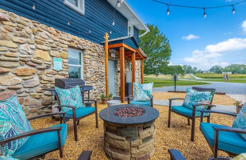 Rock Spring House | Suite 100: 5 BR Suite at Rock Spring Resort