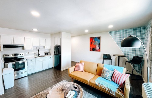 Midtown Apartment | Suite #23 Modern One Bedroom in Midtown, OKC!