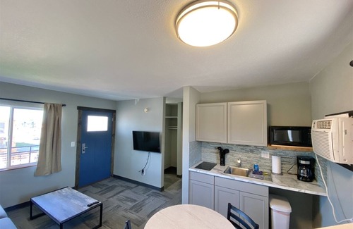 Rapid City Apartment | Suite 308 - Newly Renovated | 1 Bed, 1 Bath