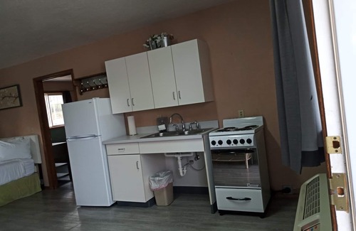 Helena Apartment | Suite 32 - King Suite