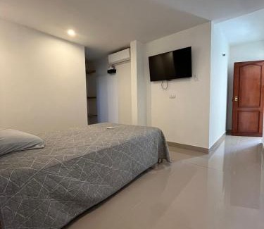 Piura Apartment | Suite Acogedora Wifi BañoTV AC