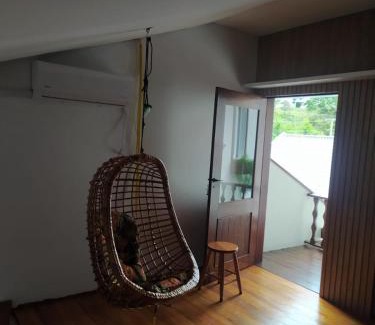 Monte Verde House | Suite com Varanda