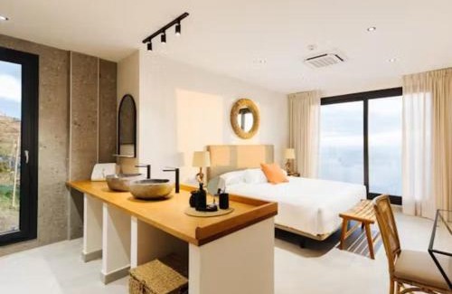 Las Indias Apartment | Suite de lujo con Piscina, Terraza y Espectaculares Vistas al Mar