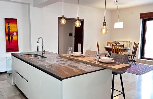Barriera Vecchia-San Giacomo Apartment | Suite Enes Terrazza con vista e relax in centro città