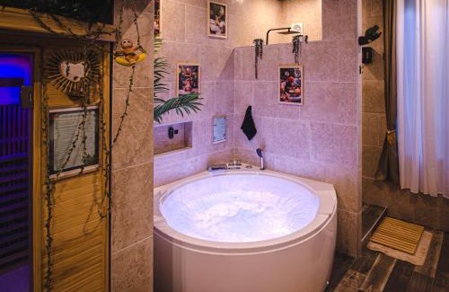 La Mare Aubry Apartment | Suite Jungle Spa - Sauna & Balnéo