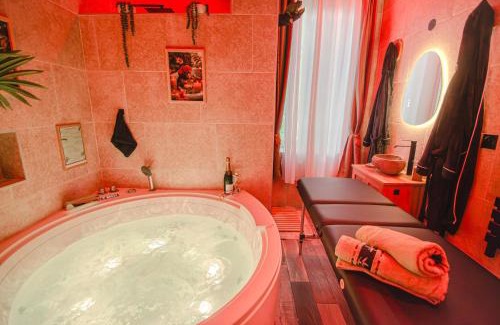 La Mare Aubry Apartment | Suite Jungle Spa - Sauna & Balnéo