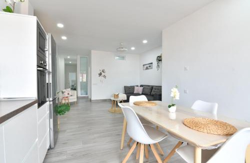 Cruce de Arinaga Apartment | Suite Orquídea