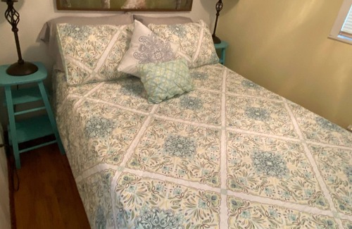 Jacksboro House | SUITE SPOT - Million Dollar Views of Norris Lake! Just minutes off I-75!