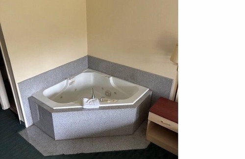 Talladega Hotel | Suite Stay Talladega