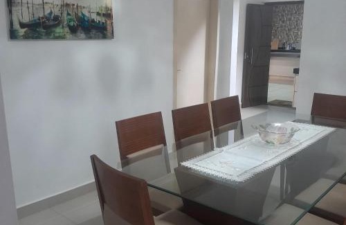 Jardim Comodoro House | Suite Versailles