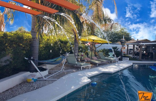 Alhambra Apartment | suite with kitchenette, pet friendly, clothing optional pool, in a gay hotel