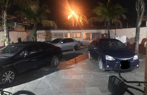 Indaia House | Suite3 a 3 quadras da praia