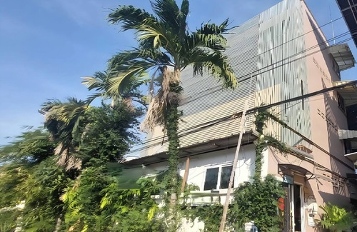 Dok Mai Apartment | Sukhum Mega Bangna Guest House